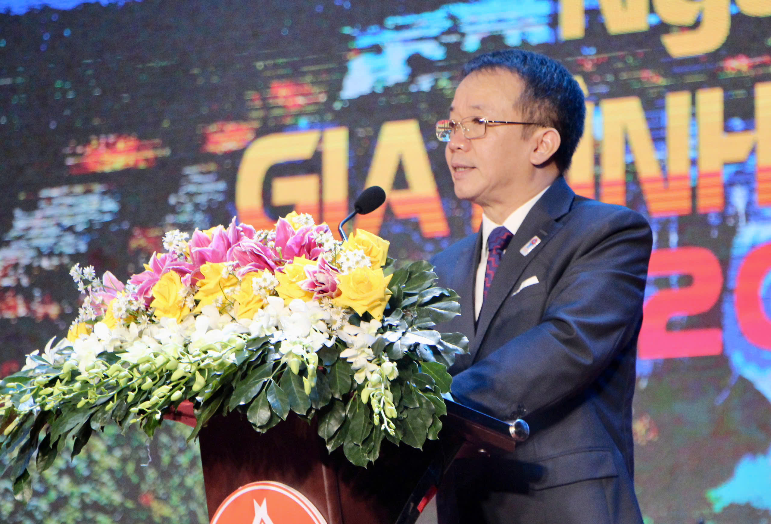 Đồng chí Trần Quang Vinh, Phó Giám đốc Trung tâm Triển lãm Văn hóa Nghệ thuật Việt Nam - Bộ Văn hóa, Thể thao và Du lịch phát biểu tại buổi lễ